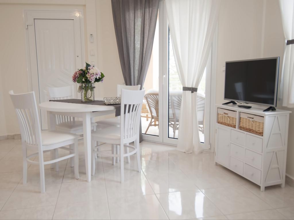 Villa Elaia Mare Fanarion Exterior photo